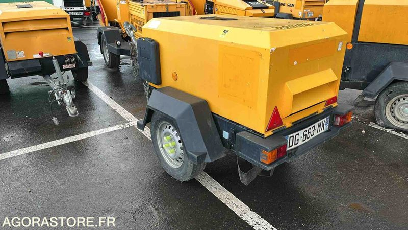 COMPRESSEUR INGERSOLL RAND 720 - 2014 - 701H (COM23D10960) - Compresseur d'air: photos 4 COMPRESSEUR INGERSOLL RAND 720 - 2014 - 701H (COM23D10960) - Compresseur d'air: photos 4