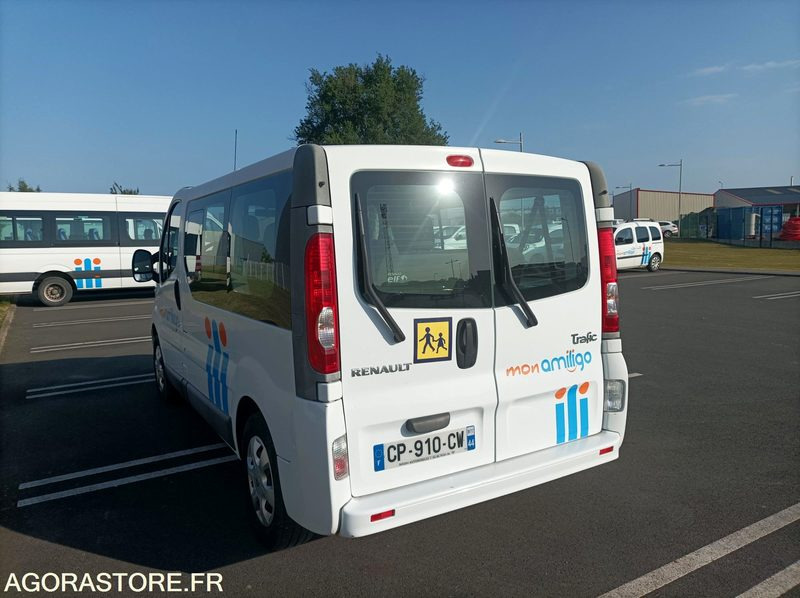 CP-910-CW - Roulant - RENAULT TRAFIC - VP - 9 Places - 308 000 Kms - Minibus, Transport de personnes: photos 4 CP-910-CW - Roulant - RENAULT TRAFIC - VP - 9 Places - 308 000 Kms - Minibus, Transport de personnes: photos 4