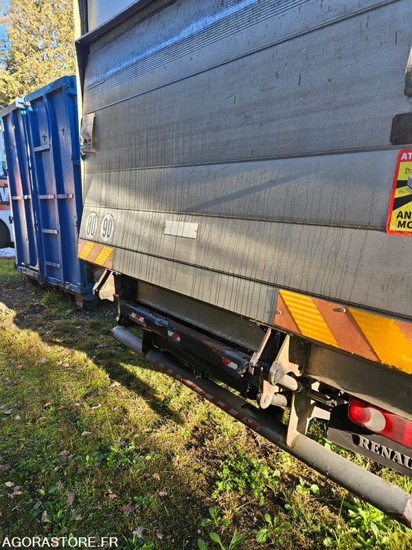 PL-RENAULT MIDLUM- 407653Km-2005 8517SC65 - Camion: photos 5 PL-RENAULT MIDLUM- 407653Km-2005 8517SC65 - Camion: photos 5