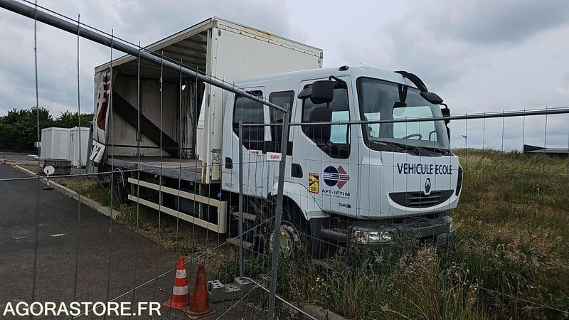 PORTEUR BACHE RENAULT MIDLUM - 2009 - 476000kms - Camion: photos 1 PORTEUR BACHE RENAULT MIDLUM - 2009 - 476000kms - Camion: photos 1