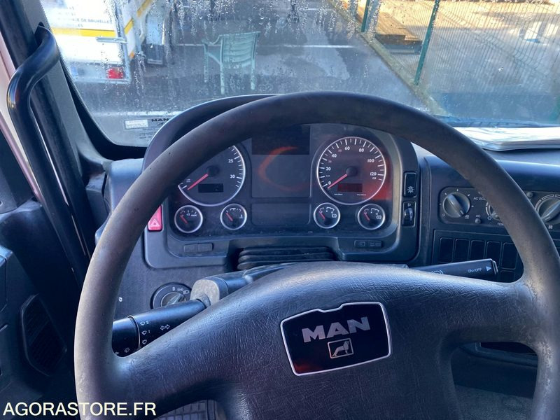 PORTEUR MAN TGM AUTO ECOLE - 2010 - 230000 Kms - Camion: photos 4 PORTEUR MAN TGM AUTO ECOLE - 2010 - 230000 Kms - Camion: photos 4