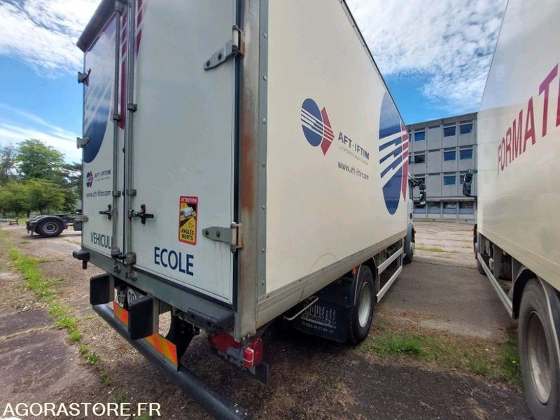 PORTEUR ROUTIER - MAN TGM-250 - ex Véhicule Ecole - Parc 3799 - Camion: photos 3 PORTEUR ROUTIER - MAN TGM-250 - ex Véhicule Ecole - Parc 3799 - Camion: photos 3