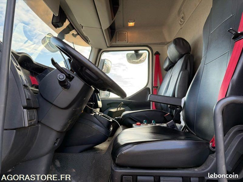 Crédit-bail de  RENAULT D13 FOREUSE RISA G2T RENAULT D13 FOREUSE RISA G2T: photos 7