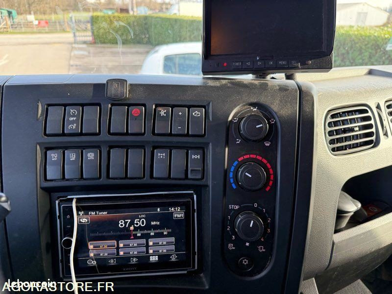 Crédit-bail de  RENAULT D13 FOREUSE RISA G2T RENAULT D13 FOREUSE RISA G2T: photos 6