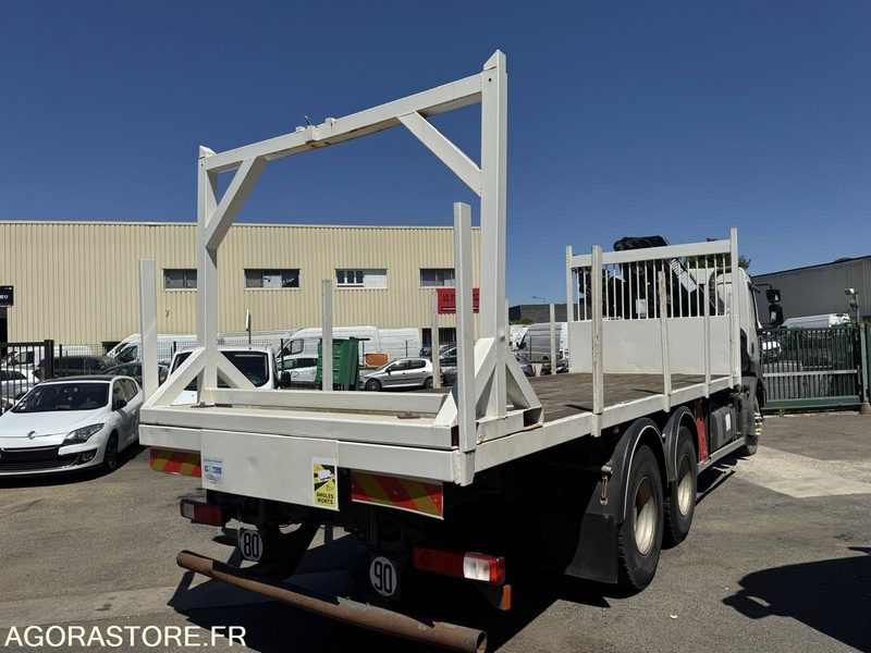 RENAULT KERAX 410.26 - CAMION PLATEAU GRUE - HIAB 200C - 2007 / 359000 - Camion: photos 4 RENAULT KERAX 410.26 - CAMION PLATEAU GRUE - HIAB 200C - 2007 / 359000 - Camion: photos 4