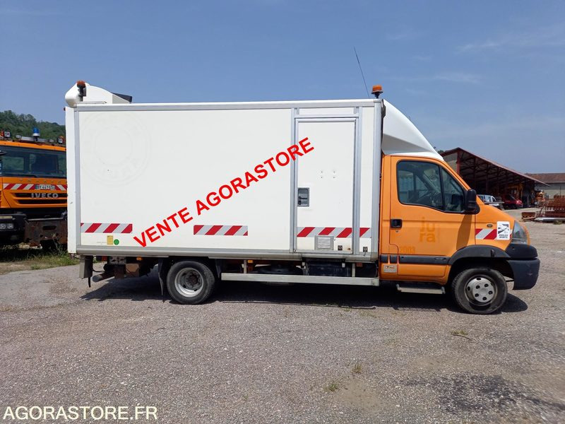 RENAULT MASCOTT avec caisse PALKIT - 2005 - 136765 KM - Camion: photos 4 RENAULT MASCOTT avec caisse PALKIT - 2005 - 136765 KM - Camion: photos 4