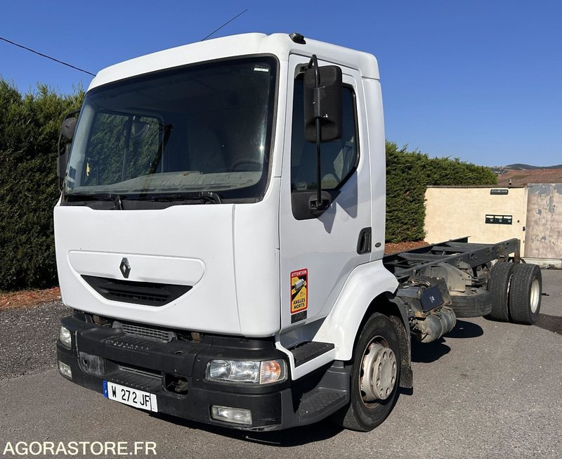 RENAULT MIDLUM 220 (6 Cylindres) - Camion: photos 3 RENAULT MIDLUM 220 (6 Cylindres) - Camion: photos 3