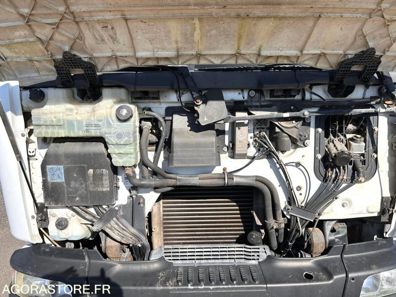 RENAULT MIDLUM 220 (6 Cylindres) - Camion: photos 5 RENAULT MIDLUM 220 (6 Cylindres) - Camion: photos 5