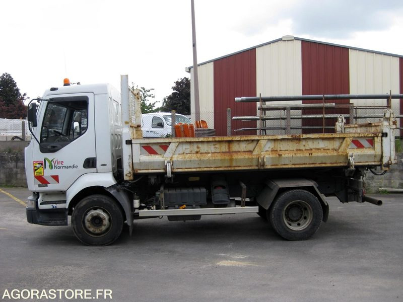 RENAULT Midlum 220 DCI - Camion: photos 2 RENAULT Midlum 220 DCI - Camion: photos 2