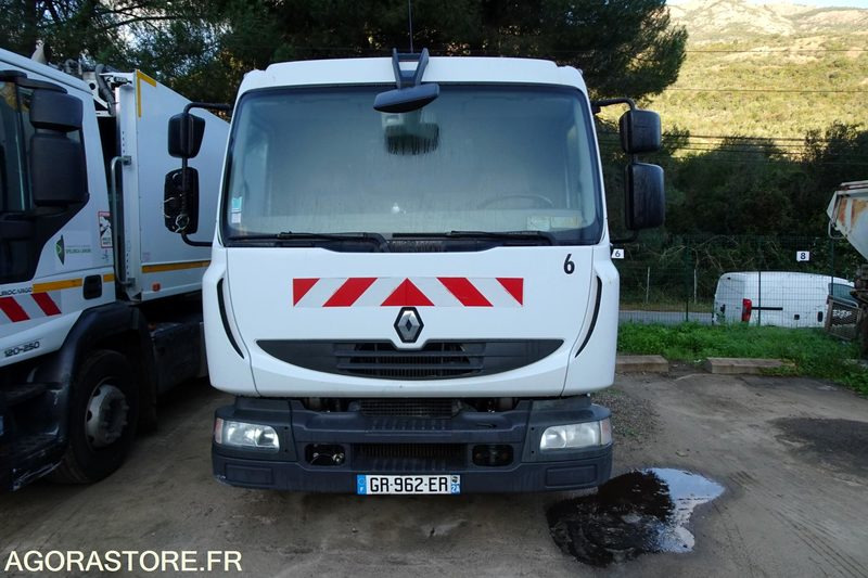 Renault Midlum 220 DXI - Camion: photos 1 Renault Midlum 220 DXI - Camion: photos 1