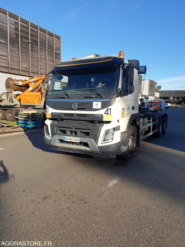 VOLVO FMX POLYBENNE AVEC BRAS DE LEVAGE EURO 6 - 2015 - 227924km - Camion: photos 2 VOLVO FMX POLYBENNE AVEC BRAS DE LEVAGE EURO 6 - 2015 - 227924km - Camion: photos 2