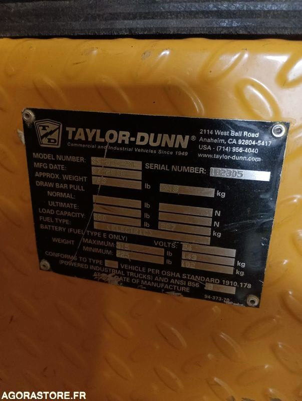 Chariot électrique TAYLOR DUNN - Bon état - 2010 - Chariot tracteur: photos 4 Chariot électrique TAYLOR DUNN - Bon état - 2010 - Chariot tracteur: photos 4