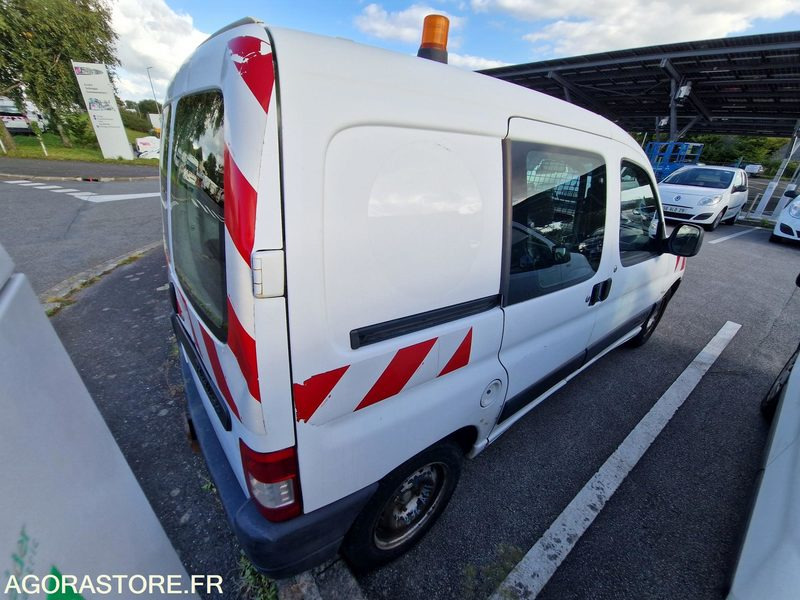 Citroën Berlingo-2008 -143148- 236AMF29 - Fourgonnette: photos 3 Citroën Berlingo-2008 -143148- 236AMF29 - Fourgonnette: photos 3