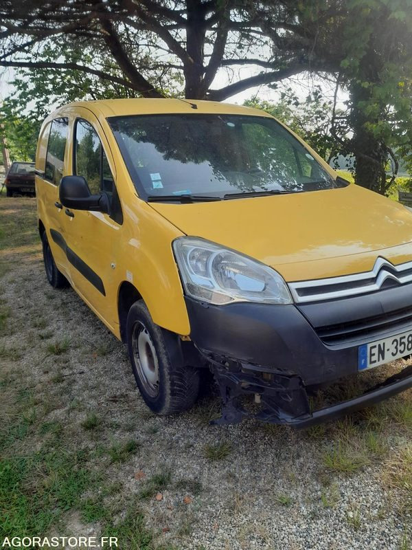Citroën Berlingo - 2017 - 115000 KM - Fourgonnette: photos 2 Citroën Berlingo - 2017 - 115000 KM - Fourgonnette: photos 2