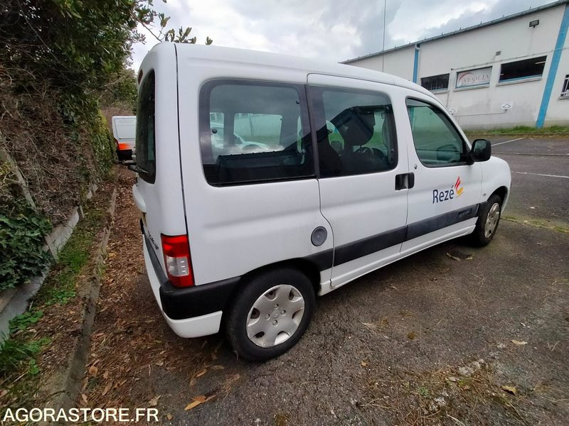 Citroen Berlingo Combispace ESS+GNV - 2007 - 62683kms - Voiture: photos 4 Citroen Berlingo Combispace ESS+GNV - 2007 - 62683kms - Voiture: photos 4