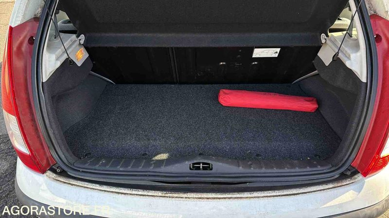 Citroën - C3 - 2007 - 80817KMS -24AZT67 - Voiture: photos 4 Citroën - C3 - 2007 - 80817KMS -24AZT67 - Voiture: photos 4