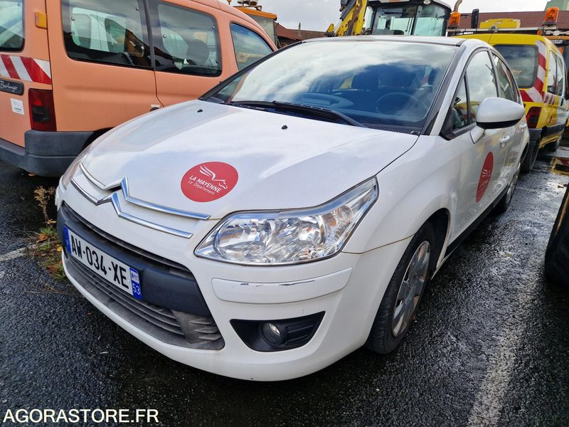 Citroën C4 - 259870 -2010- AW034XE - Voiture: photos 1 Citroën C4 - 259870 -2010- AW034XE - Voiture: photos 1