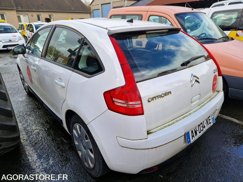 Citroën C4 - 259870 -2010- AW034XE - Voiture: photos 3 Citroën C4 - 259870 -2010- AW034XE - Voiture: photos 3