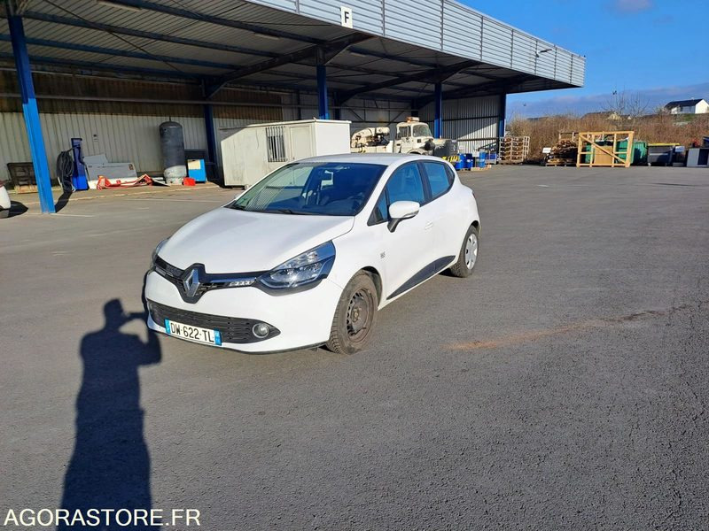 Clio IV 1.5 DCI de 2015 - Voiture: photos 2 Clio IV 1.5 DCI de 2015 - Voiture: photos 2