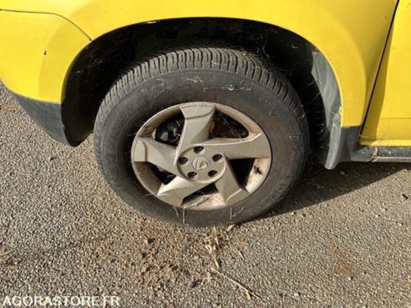DACIA DUSTER - 2013 - 237032 KM - CZ107SC - SUV: photos 4 DACIA DUSTER - 2013 - 237032 KM - CZ107SC - SUV: photos 4