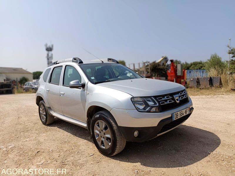 DACIA DUSTER 4X2 - 2013 - 213000KMS - SUV: photos 1 DACIA DUSTER 4X2 - 2013 - 213000KMS - SUV: photos 1