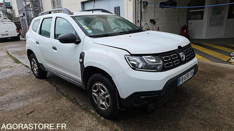 DACIA DUSTER - FB767FH - Voiture: photos 2 DACIA DUSTER - FB767FH - Voiture: photos 2