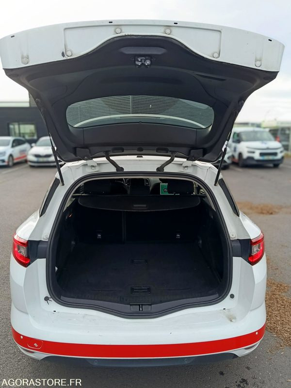 EJ-291-TB - Non Roulant - Renault MEGANE ESTATE - VP - 377 608 Kms - Voiture break: photos 5 EJ-291-TB - Non Roulant - Renault MEGANE ESTATE - VP - 377 608 Kms - Voiture break: photos 5