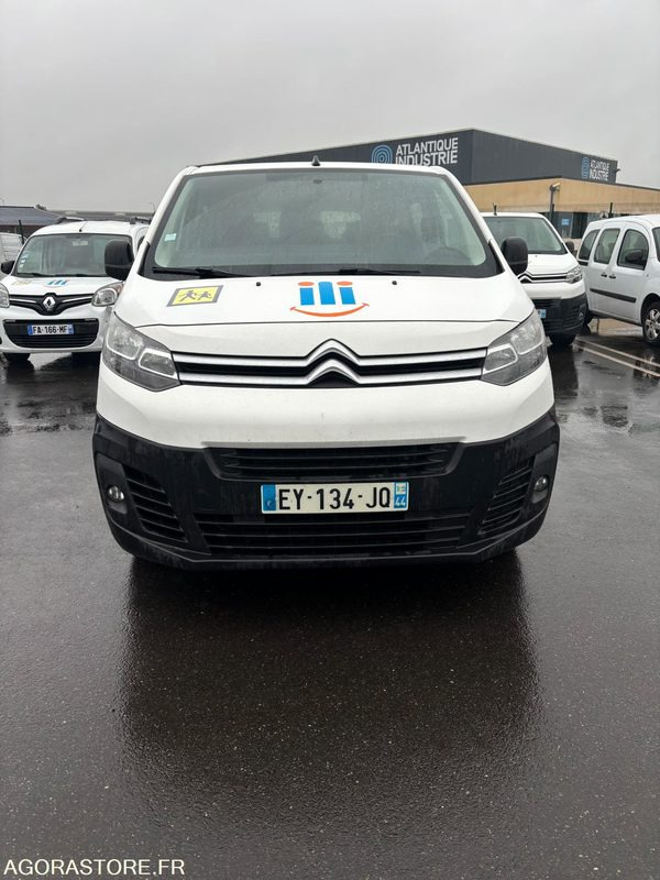 EY-134-JQ - Roulant - CITROEN JUMPY SPACE TOURER - VP - 205 076 Kms - Minibus, Transport de personnes: photos 4 EY-134-JQ - Roulant - CITROEN JUMPY SPACE TOURER - VP - 205 076 Kms - Minibus, Transport de personnes: photos 4