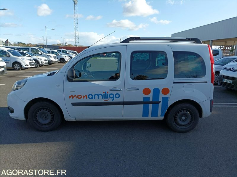 FA-586-ME - Roulant - RENAULT KANGOO - VP - 172 179 Kms - Voiture: photos 2 FA-586-ME - Roulant - RENAULT KANGOO - VP - 172 179 Kms - Voiture: photos 2