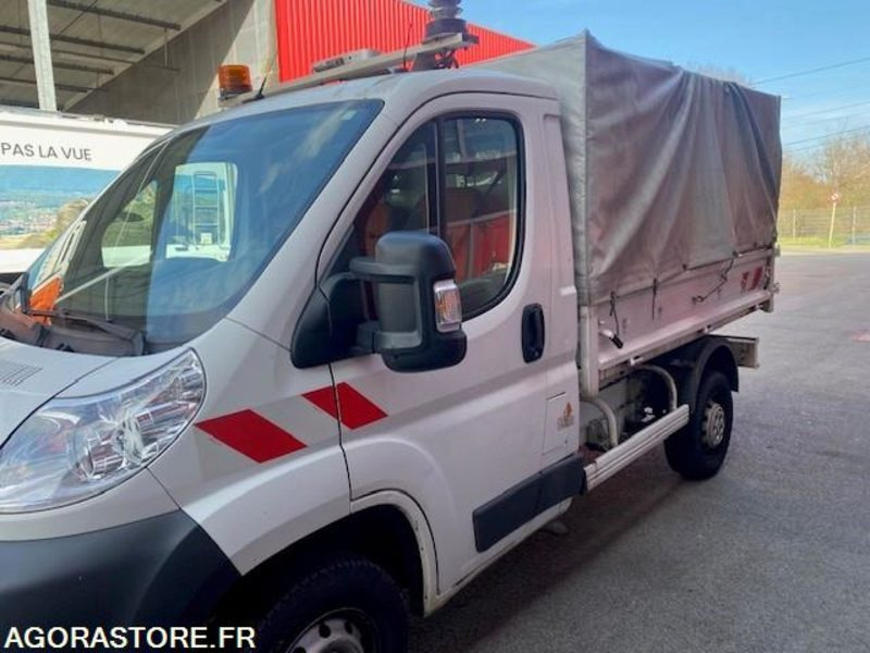 FIAT DUCATO 3347 - Fourgon utilitaire: photos 4 FIAT DUCATO 3347 - Fourgon utilitaire: photos 4