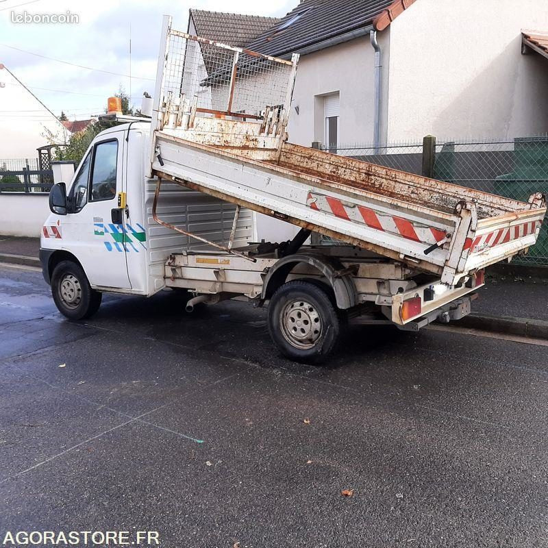 FIAT - DUCATO BENNE - 2006 / 304700 KM - Utilitaire benne: photos 3 FIAT - DUCATO BENNE - 2006 / 304700 KM - Utilitaire benne: photos 3