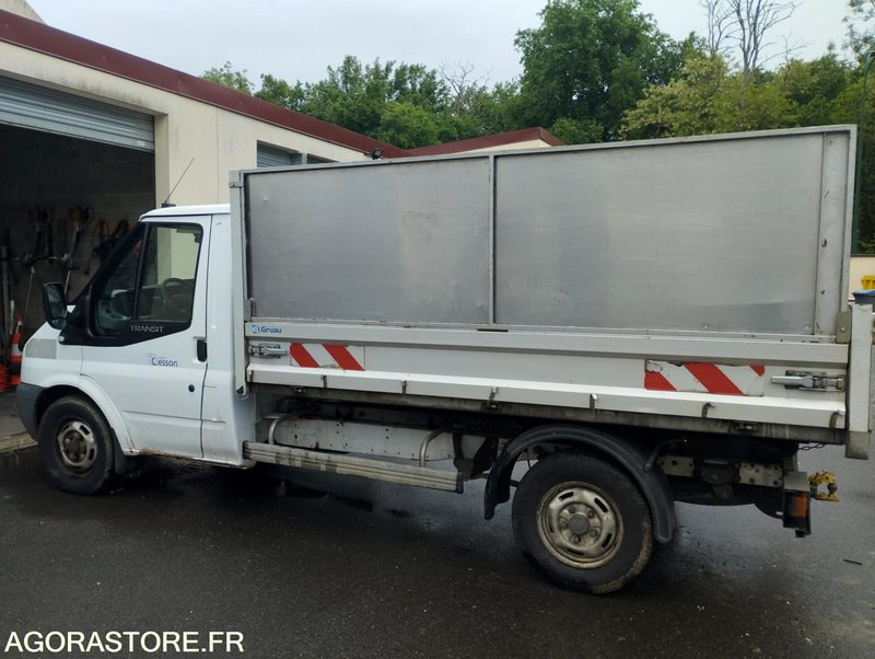 FORD TRANSIT TDCI 115 - Utilitaire benne: photos 5 FORD TRANSIT TDCI 115 - Utilitaire benne: photos 5