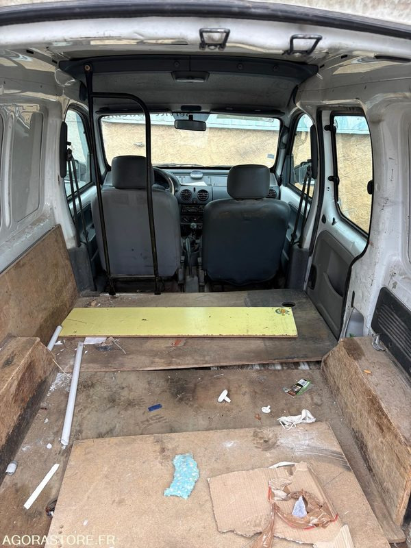 FOURGONNETTE RENAULT KANGOO - Fourgonnette: photos 1 FOURGONNETTE RENAULT KANGOO - Fourgonnette: photos 1