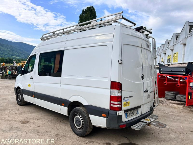 Fourgon Mercedes-Benz SPRINTER 2 V6 3L 190cv - 2014 - 143500Kms - Fourgon utilitaire: photos 2 Fourgon Mercedes-Benz SPRINTER 2 V6 3L 190cv - 2014 - 143500Kms - Fourgon utilitaire: photos 2