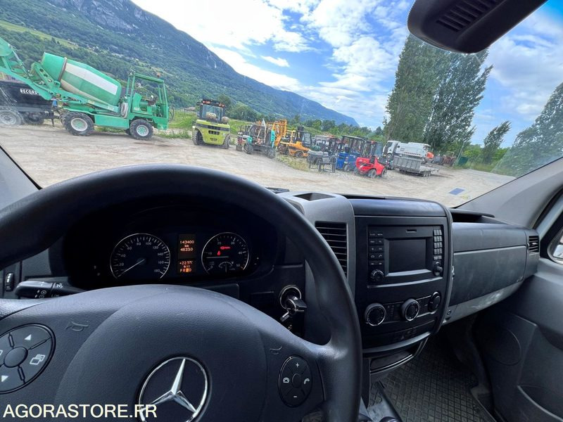 Fourgon utilitaire Fourgon Mercedes-Benz SPRINTER 2 V6 3L 190cv - 2014 - 143500Kms: photos 9