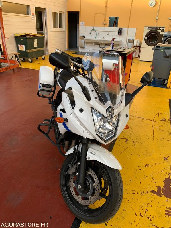 G MOTO XJ6 DQ-606-DY - Motocyclette: photos 5 G MOTO XJ6 DQ-606-DY - Motocyclette: photos 5