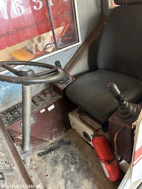 GRUE MOBILE PPM 280 ATT - 1991 - 8960 HEURES - Grue mobile: photos 1 GRUE MOBILE PPM 280 ATT - 1991 - 8960 HEURES - Grue mobile: photos 1