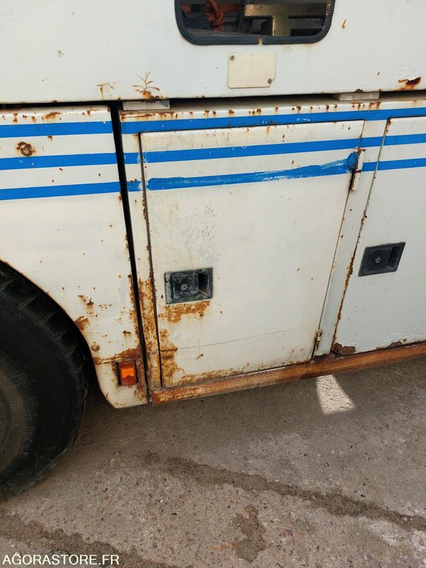 HYDROCUREUR RIVARD / RENAULT DC240 - 358888 KMS - ROULANT - EN L'ETAT - Camion hydrocureur: photos 5 HYDROCUREUR RIVARD / RENAULT DC240 - 358888 KMS - ROULANT - EN L'ETAT - Camion hydrocureur: photos 5