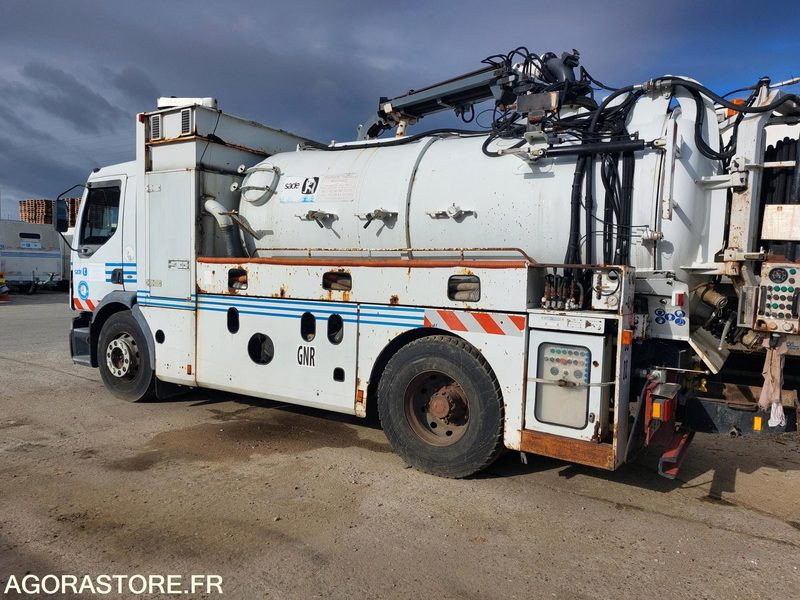 HYDROCUREUR RIVARD / RENAULT DC240 - 358888 KMS - ROULANT - EN L'ETAT - Camion hydrocureur: photos 3 HYDROCUREUR RIVARD / RENAULT DC240 - 358888 KMS - ROULANT - EN L'ETAT - Camion hydrocureur: photos 3