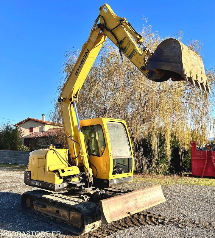 HYUNDAI ROBEX 80-7 - Pelle: photos 1 HYUNDAI ROBEX 80-7 - Pelle: photos 1