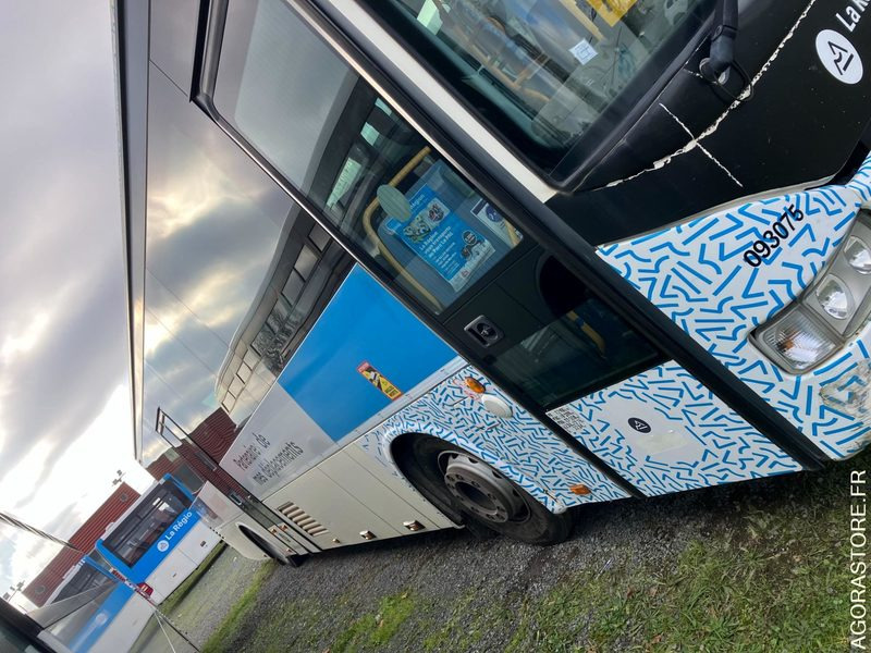 IVECO CROSSWAY 12.80M N°093075 - Bus scolaire: photos 2 IVECO CROSSWAY 12.80M N°093075 - Bus scolaire: photos 2