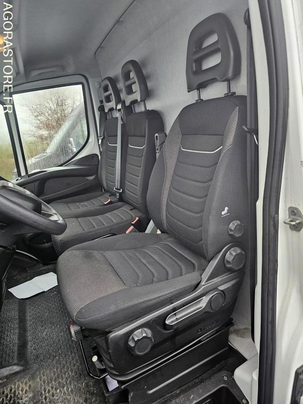 Iveco daily 35S14 - GJ847HQ - 8815 kms 2022 - Fourgon utilitaire: photos 5 Iveco daily 35S14 - GJ847HQ - 8815 kms 2022 - Fourgon utilitaire: photos 5