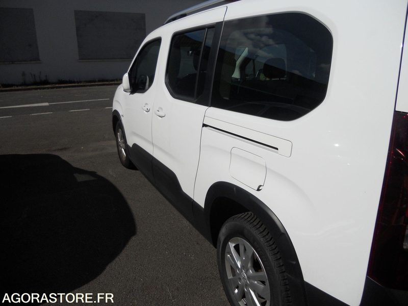 LOT 14 SLT - PEUGEOT RIFTER 7 PL - Voiture: photos 3 LOT 14 SLT - PEUGEOT RIFTER 7 PL - Voiture: photos 3