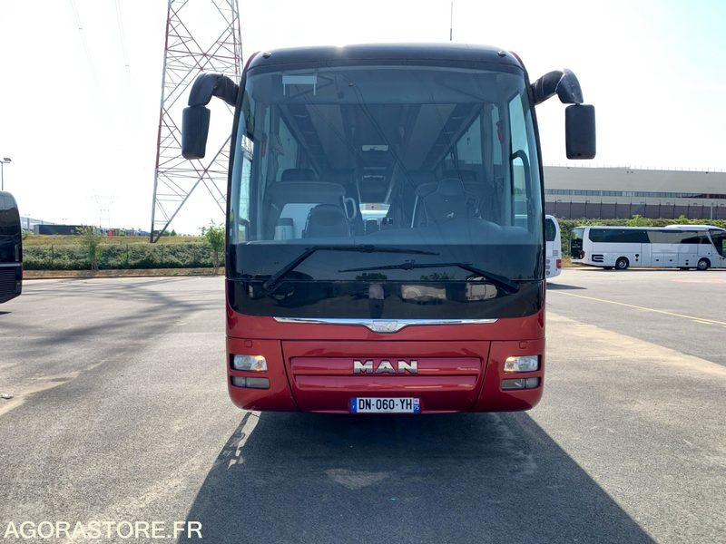 MAN R09 13 metres 2015 - 898600 kms - EURO 6 - Autocar: photos 2 MAN R09 13 metres 2015 - 898600 kms - EURO 6 - Autocar: photos 2