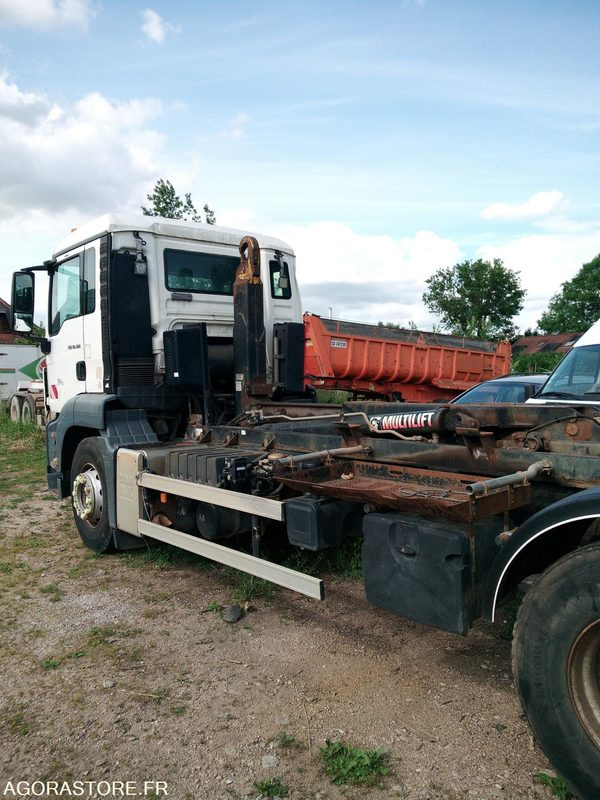 MAN amplirol - Camion ampliroll: photos 3 MAN amplirol - Camion ampliroll: photos 3