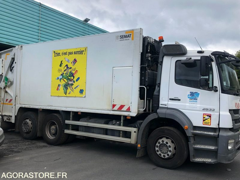 MERCEDES AXOR 26T-21m3 - 287235 kms - 2014 - Benne à ordures ménagères: photos 2 MERCEDES AXOR 26T-21m3 - 287235 kms - 2014 - Benne à ordures ménagères: photos 2