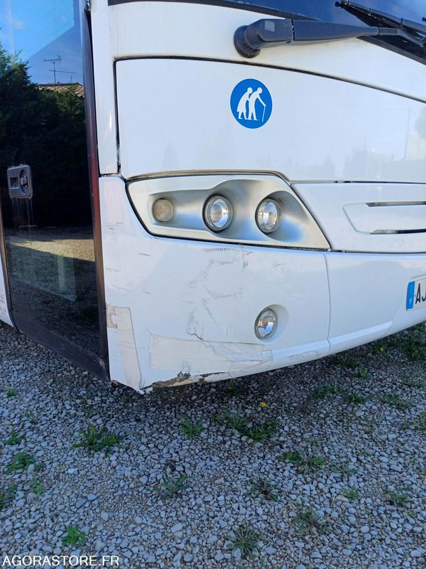 MERCEDES BENZ INTOURO 21889 (6110) MEC 30/12/2009 292975 KM AJ-755-CX - Bus scolaire: photos 2 MERCEDES BENZ INTOURO 21889 (6110) MEC 30/12/2009 292975 KM AJ-755-CX - Bus scolaire: photos 2