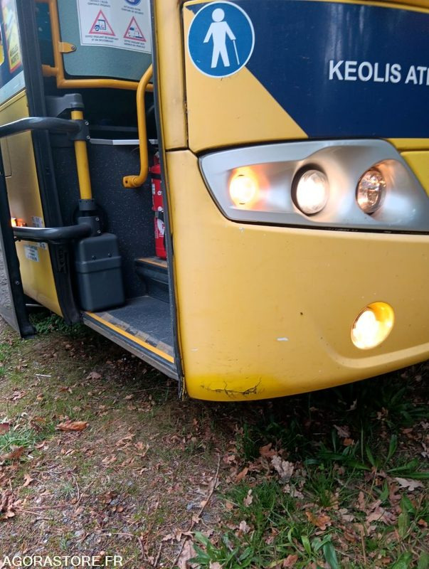 MERCEDES INTOURO N°093092 - Bus scolaire: photos 5 MERCEDES INTOURO N°093092 - Bus scolaire: photos 5