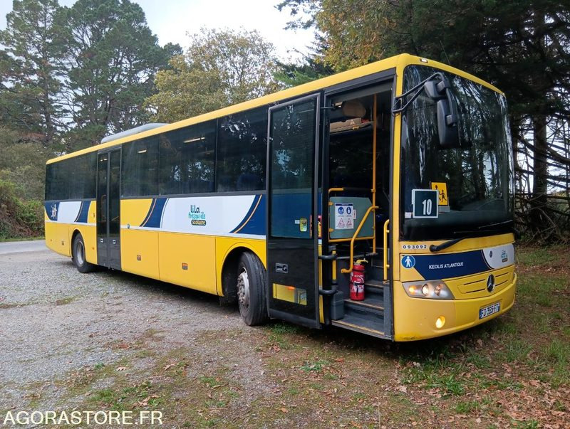 MERCEDES INTOURO N°093092 - Bus scolaire: photos 1 MERCEDES INTOURO N°093092 - Bus scolaire: photos 1