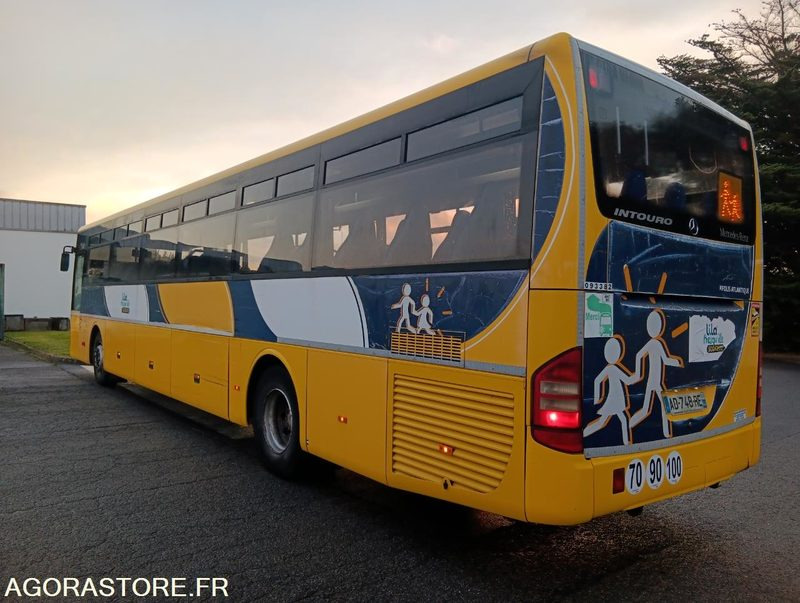 MERCEDES INTOURO N°093383 - Bus scolaire: photos 2 MERCEDES INTOURO N°093383 - Bus scolaire: photos 2